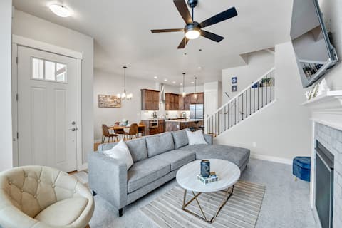 Whole Townhome TPC Golf Course