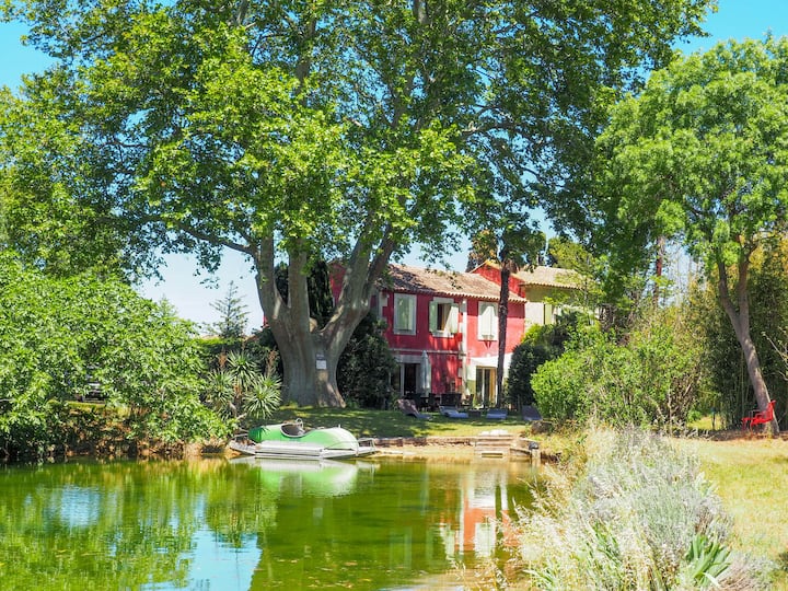 Mas Sur Grand Terrain Arboré - Arles