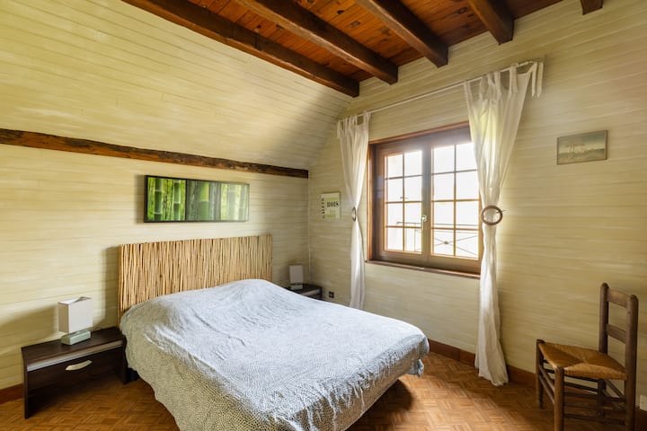 Соба на 1-ви кат