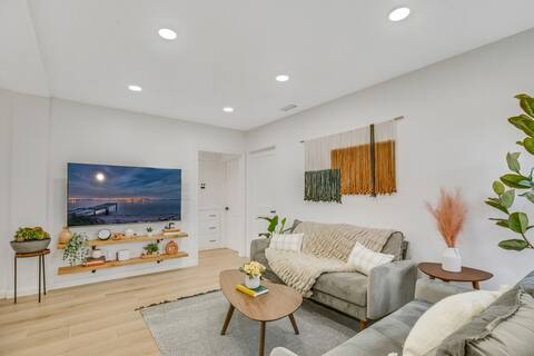 Exceptional Tranquil Azusa Vacation Retreat