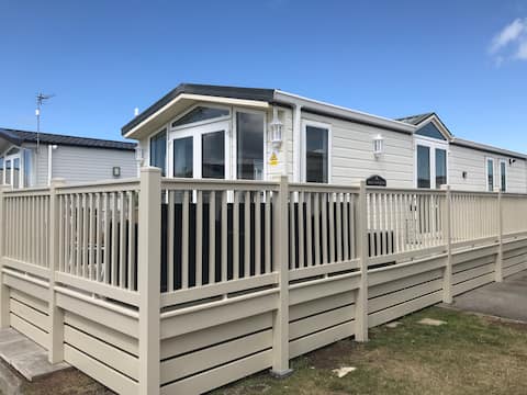 Hot Tub Caravan North Wales Golden Sands Resort