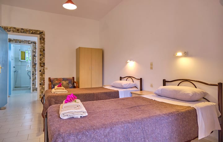 Maro Studio 7 Arillas Corfu Bedroom 