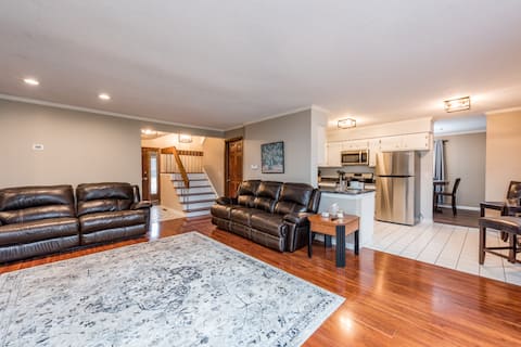 Gurnee Gathering Place Near Navy Base