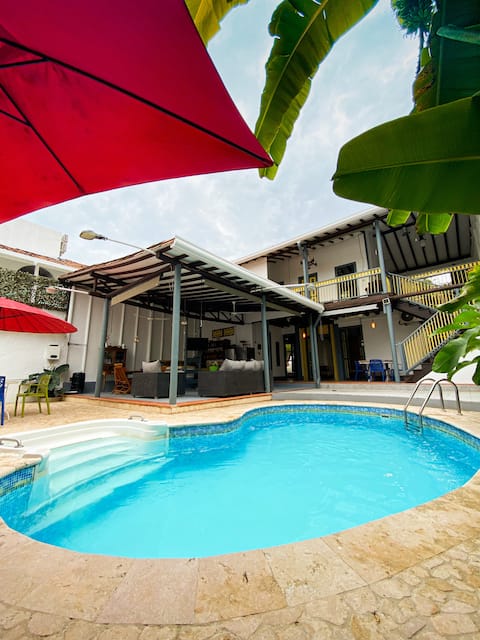 Spectacular El Descanso house, old Cauca