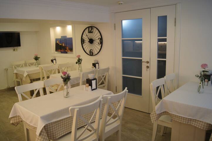 Istanbul 10 Room 25 Person Whole Villa Sea view gallery image 5