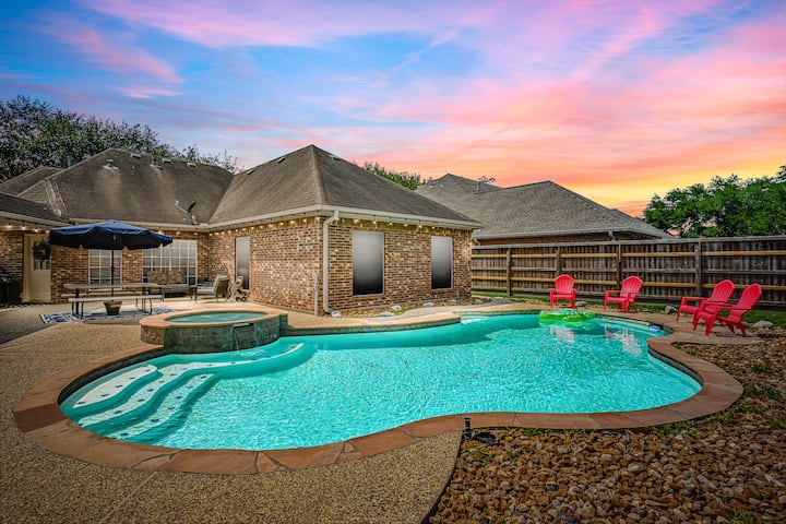 Houston Vacation Rentals with a Hot Tub - Texas, United States | Airbnb