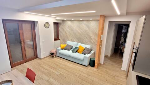 Lovely bright apartment in Barzio center