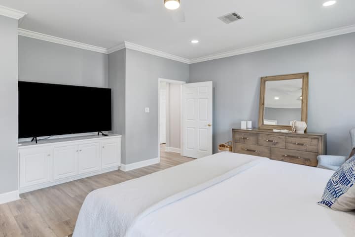Primary Bedroom with 75in TV