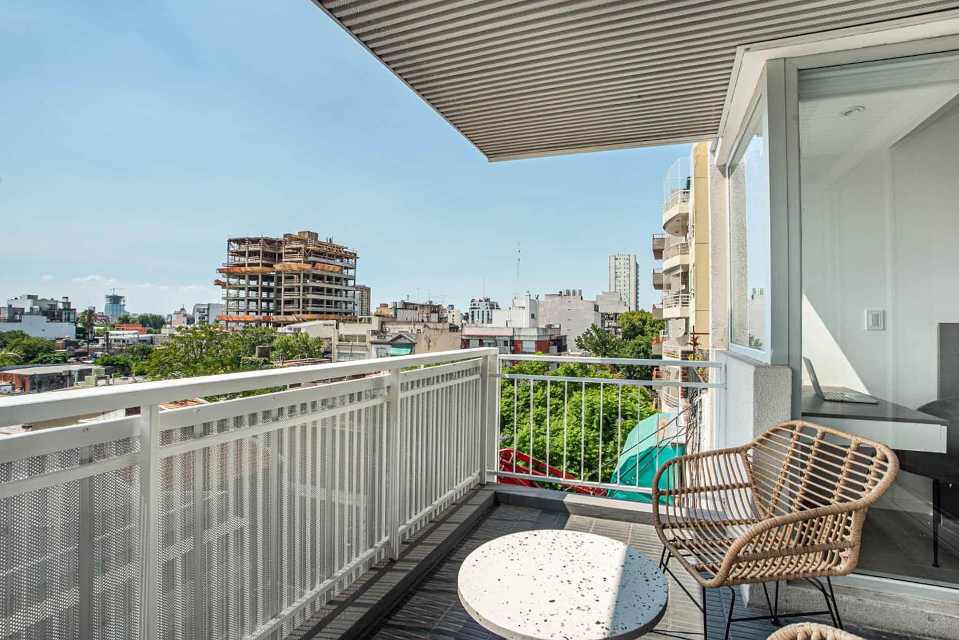 Studio apartment with balcony in Villa Crespo