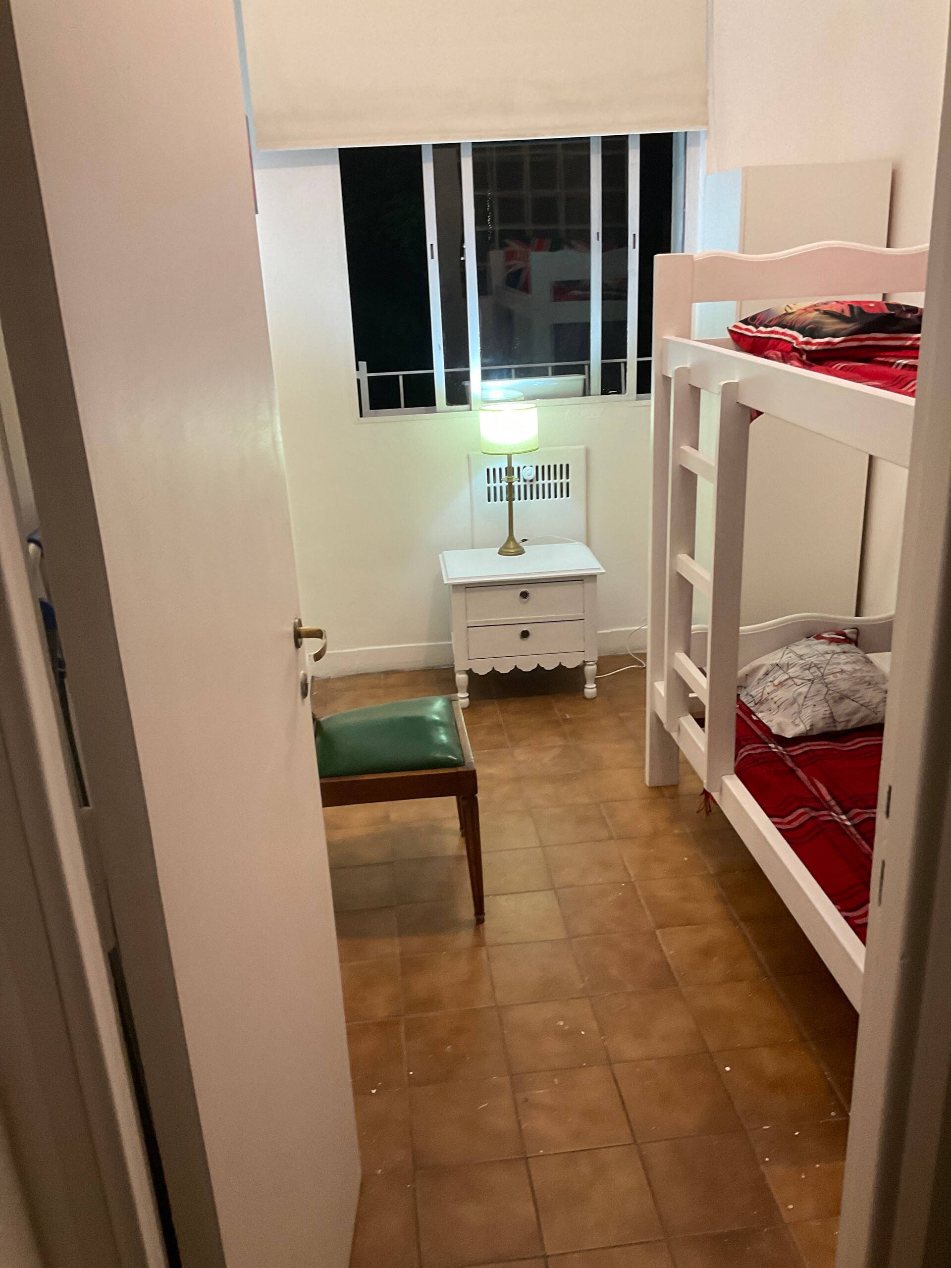 Kitnet com banheiro privativo em Recoleta