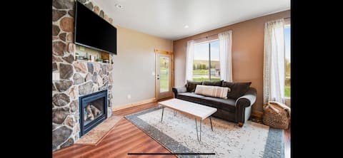 Top Airbnb: Bear Lake Big Vacation Home in Bear Lake / Rich County