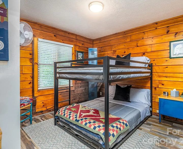 15 Best PetFriendly Cabins In Maggie Valley, North Carolina Updated