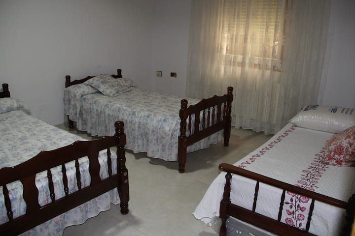 غرفة النوم 1