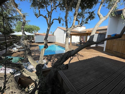 Single-level villa 20 minutes from the 4-star sea