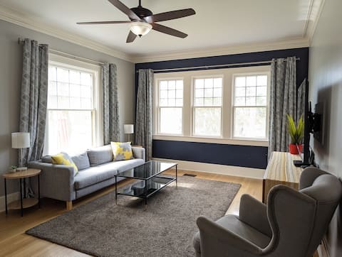 Top Airbnb: Bright and Elegant Historic Hyde Park Home in Hyde Park