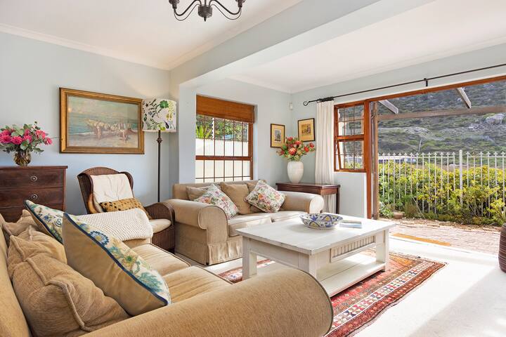 Family beach cottage, Cape Town gallery image 4