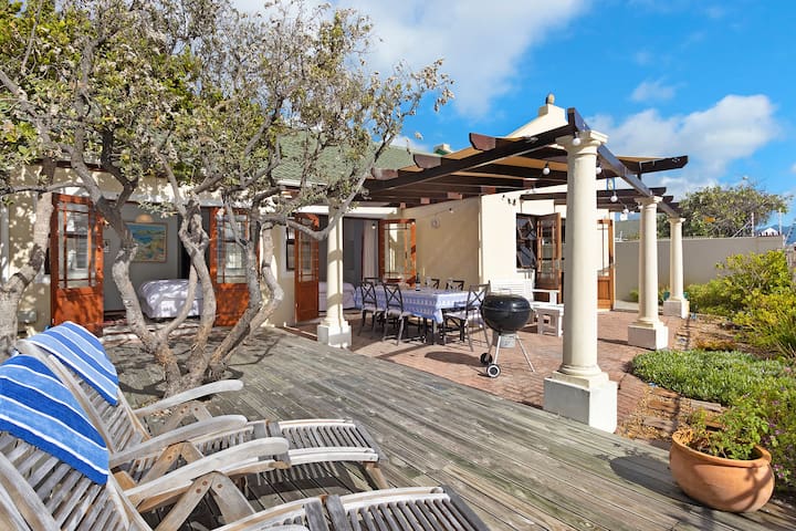 Family beach cottage, Cape Town