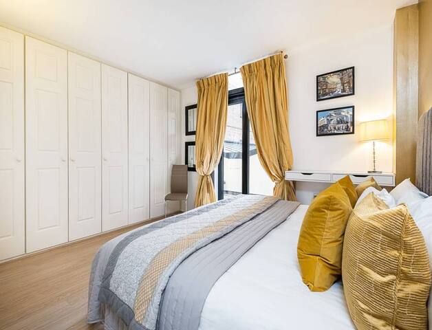 Spacious 2 bed in South Kensington/Knightsbridge. gallery image 2