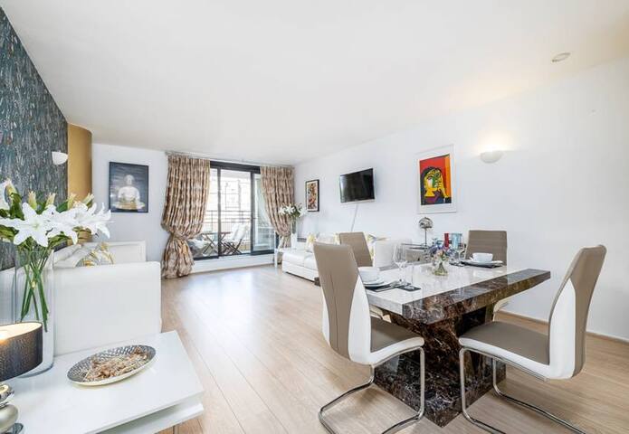 Spacious 2 bed in South Kensington/Knightsbridge. gallery image 3