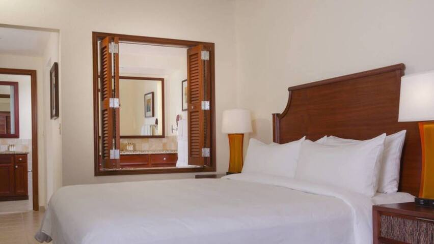 2BR Villa w/ Kitchen Marriott Ko Olina Beach Club gallery image 4