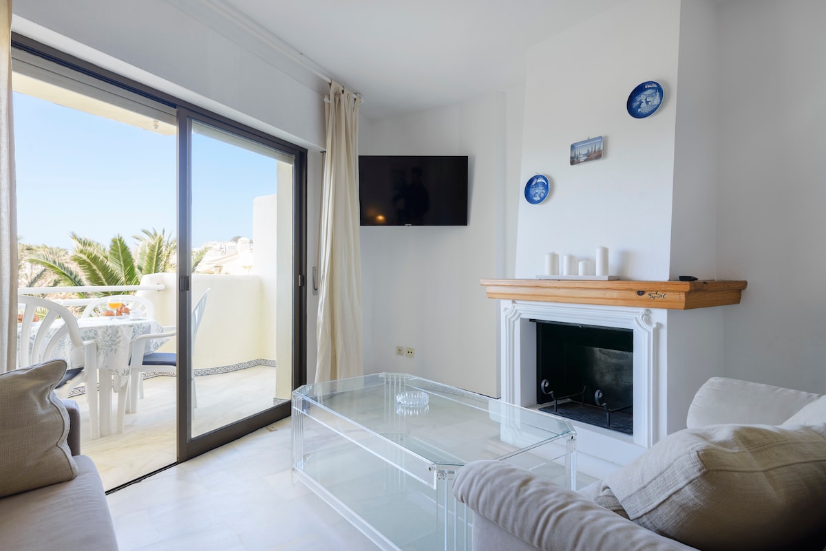 Top Airbnb: An impressive beach house in Mijas
