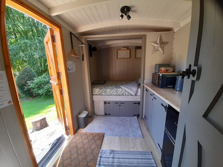 Shepherds Hut In Milton Abbas - Dorset