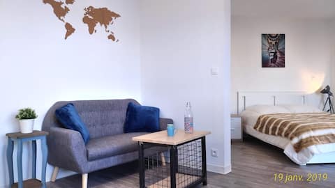 Cozy apartment near Airbus airport