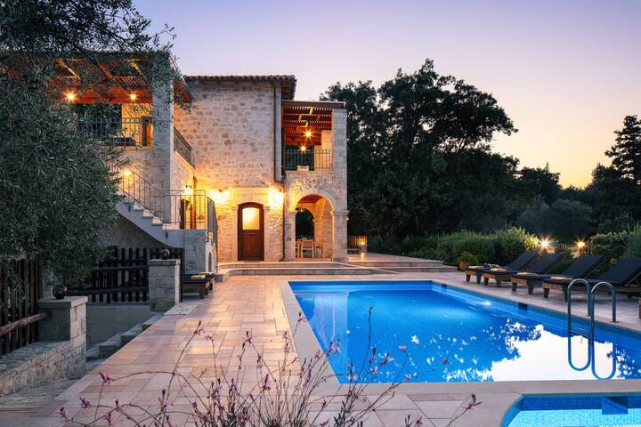 Vederi Estate – Villa Melpomeni gallery image 3