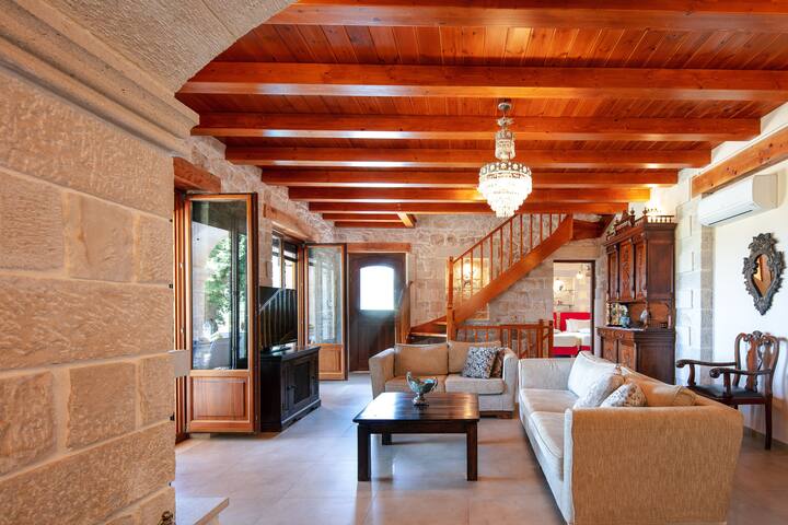 Vederi Estate – Villa Melpomeni gallery image 5