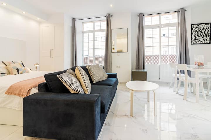 Arriola Flat With Terrace Freshapartments - Málaga, Spagna