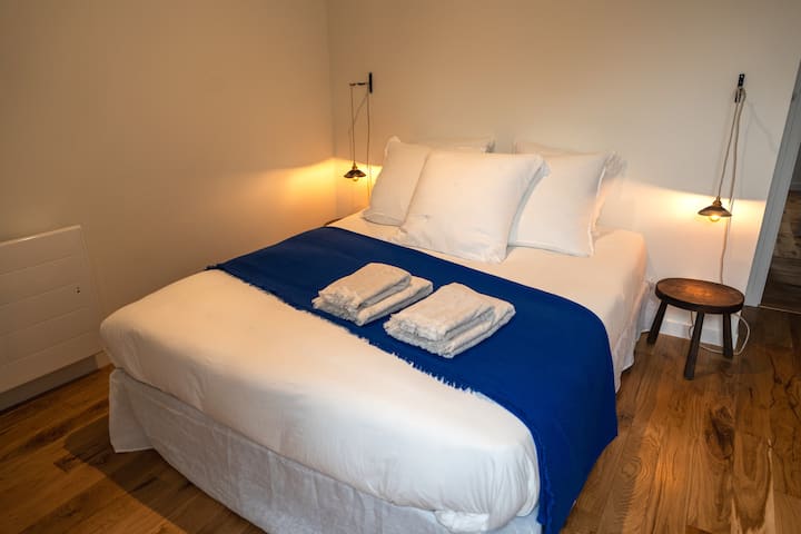 Chambre bleue, osvetlená kráľovná