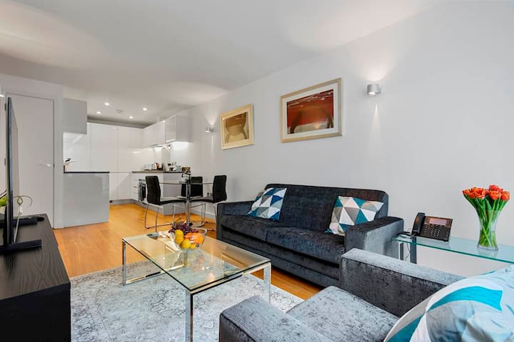 2 bed 2 bath in Farringdon