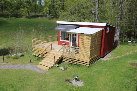 Cozy and modern cabin with lake view, boat & jetty