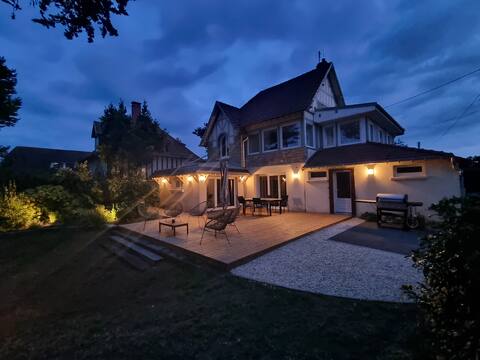 Villa Marlilou-3 minutes walk to the beach