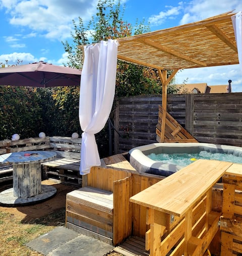 House near 24-hour Le Mans circuit