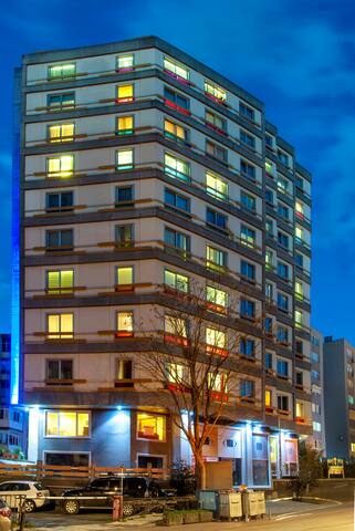 Lux. Premium City Central Metro/Metrobus 5 Min. gallery image 3