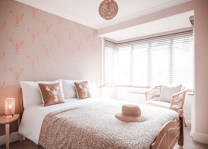 Dormitorio doble con vistas al estero