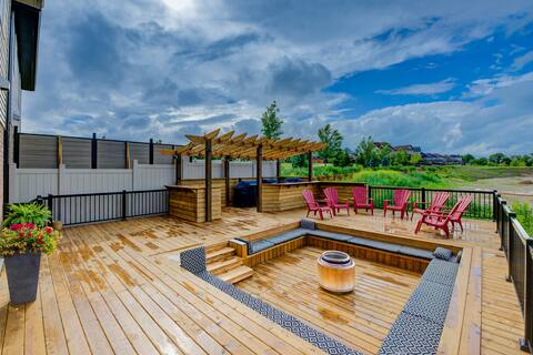 RivertrailRetreat, ski resort, movie theatre, deck