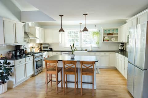 Sunny main house in coastal Maine
