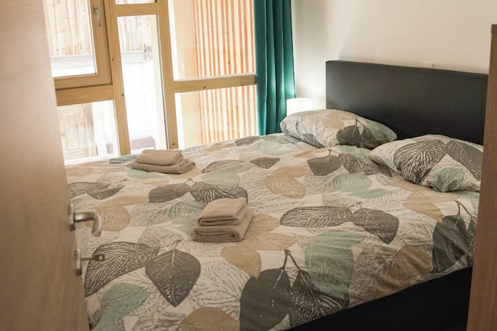 საძინებელი 1