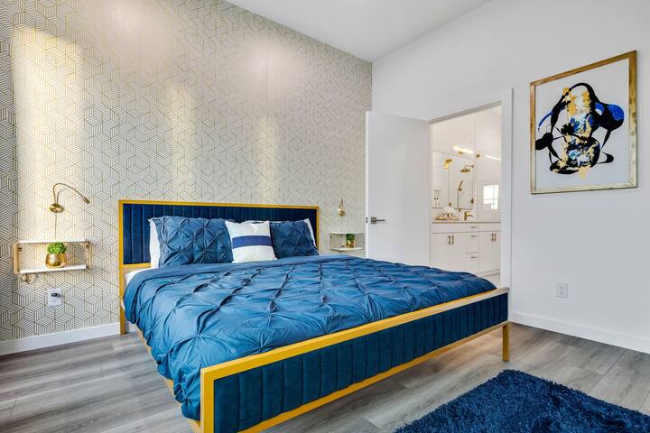 KL Residence | Rooftop Projector | 5 Min-Downtown gallery image 5