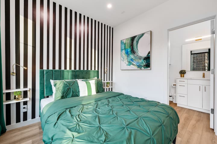 KL Residence | Rooftop Projector | 5 Min-Downtown gallery image 2