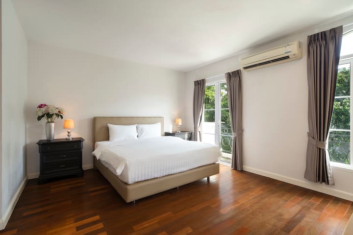 Breezy Haus In Asoke (Pool, walk to BTS/MRT) #VI gallery image 2