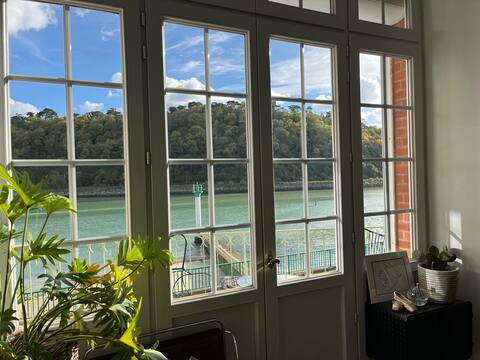 Shipowner's house sea view