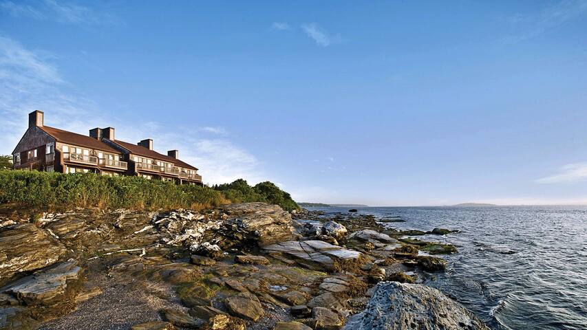 Ocean Front Townhome, Narragansett Bay