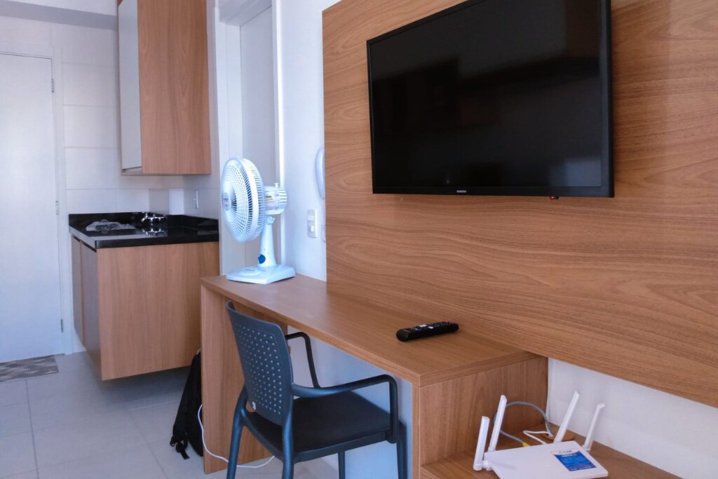 Დაისვენეთ და დაიმუხტეთ ამ მყუდრო ოთახში სან-პაულუში დატვირთული დღის შემდეგ.