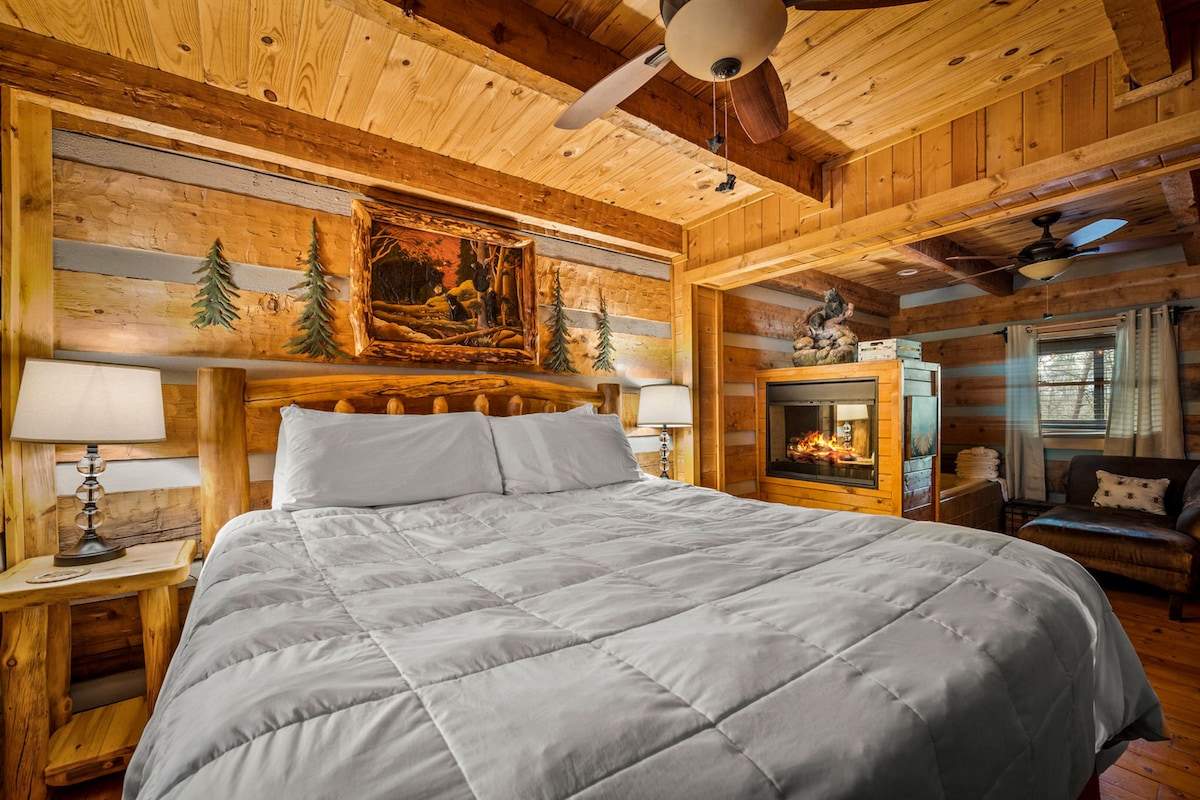 King-size bed with a Tempur-Pedic topper  