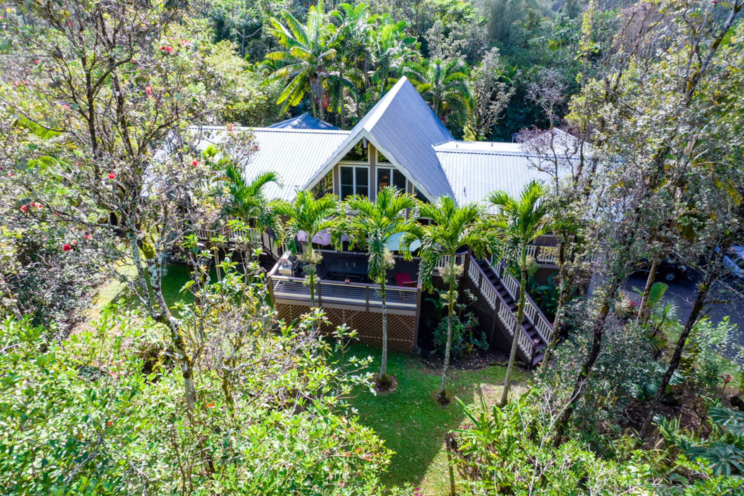 Home in Keaau · ★4.8 · 3 bedrooms · 6 beds · 2 private baths - Image 27
