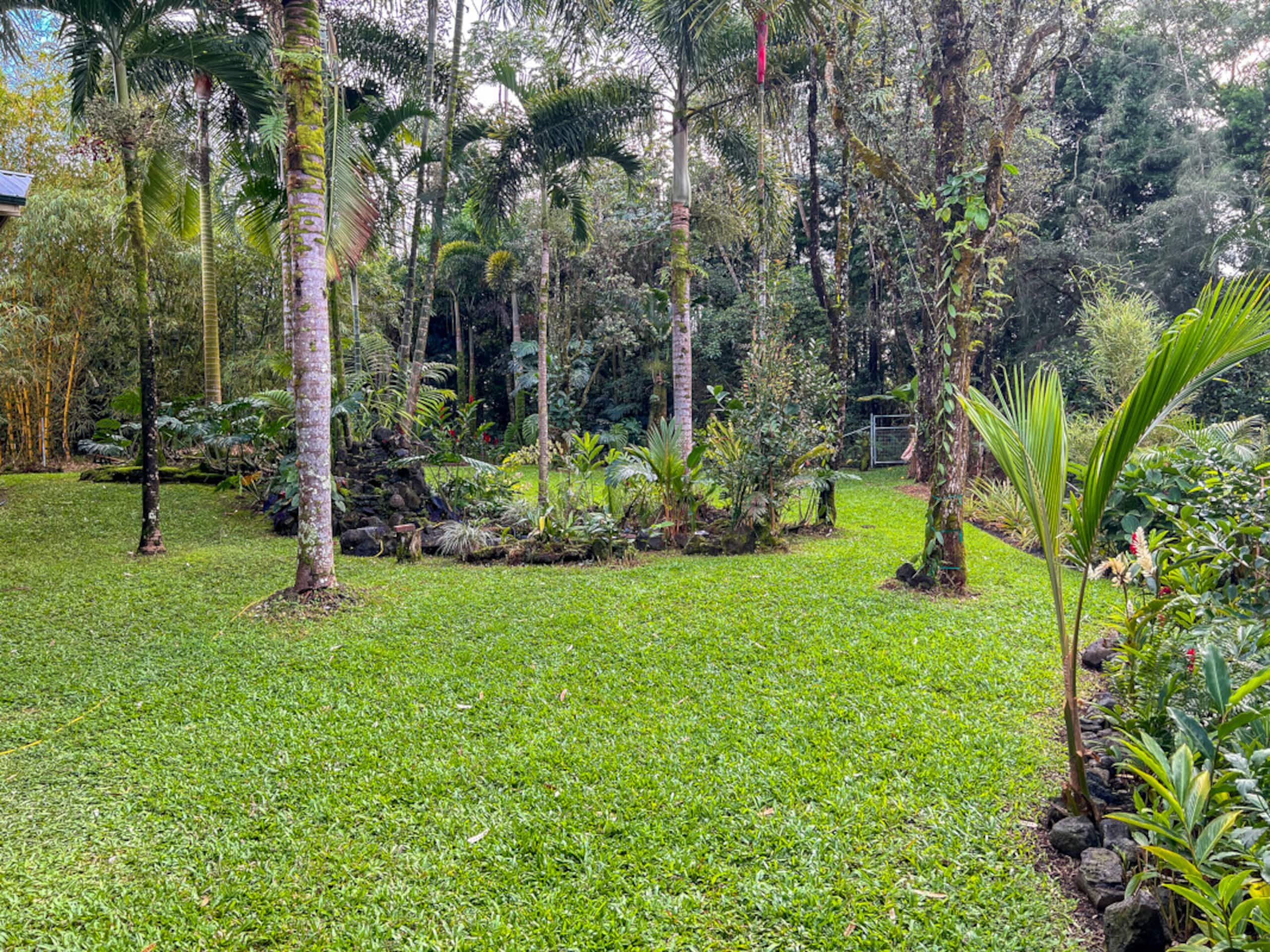 Home in Keaau · ★4.8 · 3 bedrooms · 6 beds · 2 private baths - Image 18
