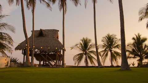 Beach front amazing Villa